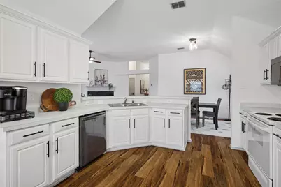 9217 Newport Lane, McKinney, TX 75071 - Photo 10