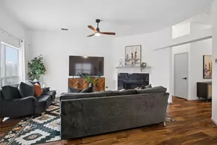 9217 Newport Ln, McKinney, TX 75071 - Photo 6