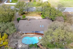 1503 W Westhill Dr, Cleburne, TX 76033 - Photo 30
