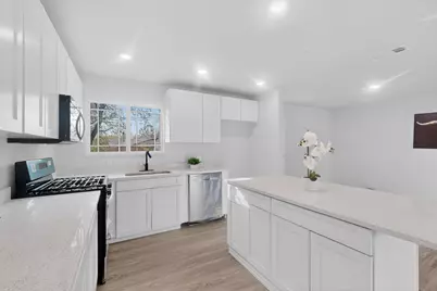 4540 Western Oaks Drive, Dallas, TX 75211 - Photo 4