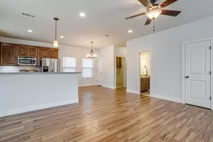 4912 Ridglea Hills Ct, Fort Worth, TX 76116 - Photo 6