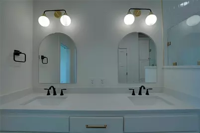 302 Red Bird Ridge, Granbury, TX 76049 - Photo 10