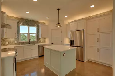 302 Red Bird Ridge, Granbury, TX 76049 - Photo 8