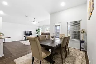 1016 Eastland Ln, Aubrey, TX 76227 - Photo 8