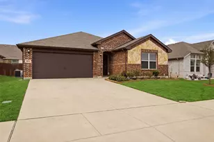 1016 Eastland Ln, Aubrey, TX 76227 - Photo 1