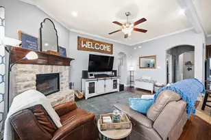 105 Timberline Dr, Waxahachie, TX 75167 - Photo 8