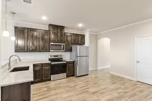 1109 Noble Flair Pl, Granbury, TX 76049 - Photo 8