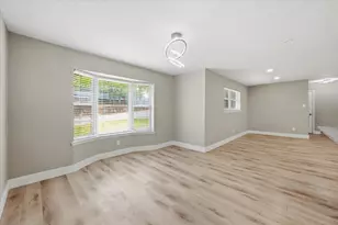 1200 Woodridge Cir, Euless, TX 76040 - Photo 6