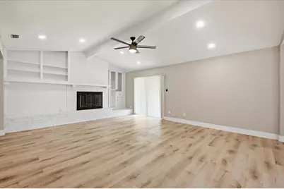 1200 Woodridge Circle, Euless, TX 76040 - Photo 10