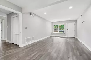 6611 Highgate Ln, Dallas, TX 75214 - Photo 10