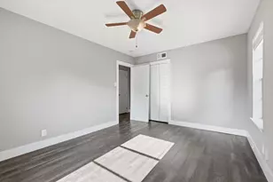 6611 Highgate Ln, Dallas, TX 75214 - Photo 32