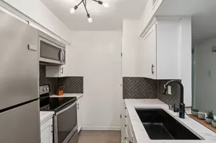 4859 Cedar Springs Rd, Dallas, TX 75219 - Photo 14