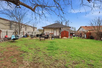 2333 N Chandler Drive E, Fort Worth, TX 76111 - Photo 22