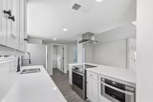 5028 Groom Ln, Dallas, TX 75227 - Photo 6