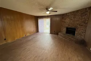 5604 Macgregor Dr, Haltom City, TX 76148 - Photo 4