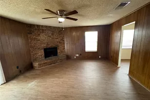 5604 Macgregor Dr, Haltom City, TX 76148 - Photo 2