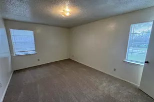 5604 Macgregor Dr, Haltom City, TX 76148 - Photo 12