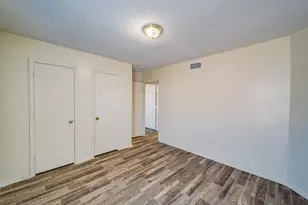 209 S Beverly St, Crowley, TX 76036 - Photo 18