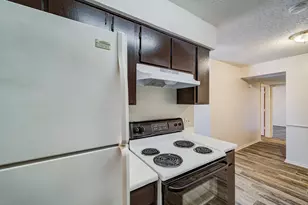 209 S Beverly St, Crowley, TX 76036 - Photo 10