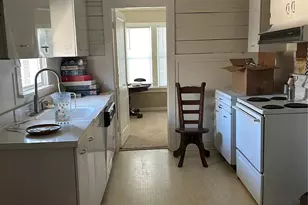 903 W Main St, Olney, TX 76374 - Photo 2