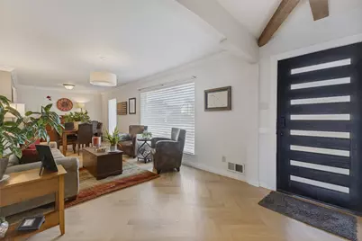 9512 Fallbrook Drive, Dallas, TX 75243 - Photo 2