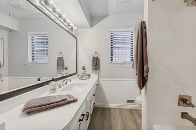 9512 Fallbrook Drive, Dallas, TX 75243 - Photo 10