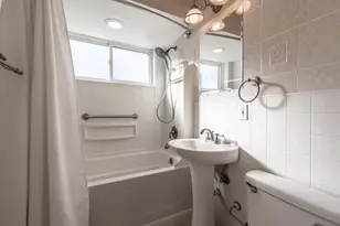 12118 Brisbane Ave, Farmers Branch, TX 75234 - Photo 20