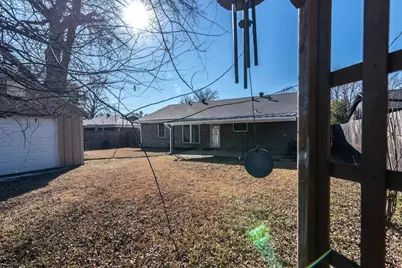 12118 Brisbane Avenue, Farmers Branch, TX 75234 - Photo 26