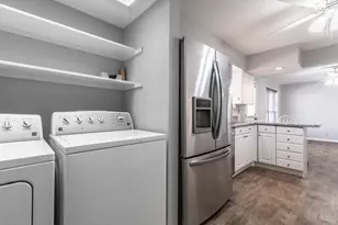 12118 Brisbane Ave, Farmers Branch, TX 75234 - Photo 14