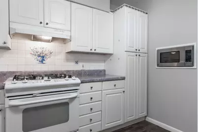 12118 Brisbane Avenue, Farmers Branch, TX 75234 - Photo 12