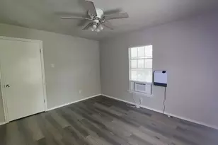 1107 Beech S, Bonham, TX 75418 - Photo 8