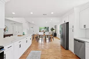 6811 Patrick Dr, Dallas, TX 75214 - Photo 20