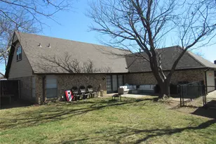 720 Blanton Dr, Sherman, TX 75092 - Photo 6