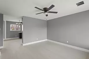 909 Linville Ln, Everman, TX 76140 - Photo 4