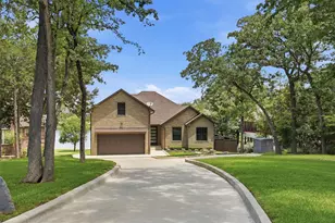 101 Manito Cove, Lake Kiowa, TX 76240 - Photo 1