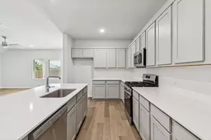 437 Hundred Acre Dr, Waxahachie, TX 75165 - Photo 8