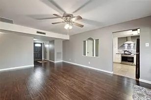 2241 Lockwood Dr, Carrollton, TX 75007 - Photo 2