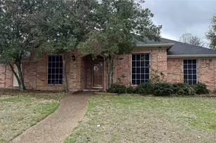 1226 Donegal Ln, Garland, TX 75044 - Photo 1