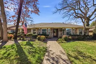 1908 Cleburn Dr, Arlington, TX 76012 - Photo 1