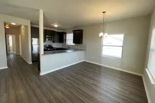 126 Ridgmar Dr, Weatherford, TX 76088 - Photo 2