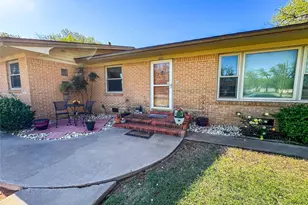 1001 S E 3rd St, Knox City, TX 79529 - Photo 4