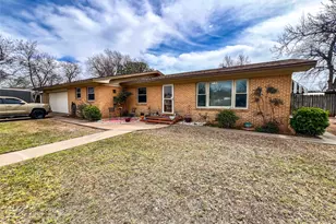 1001 S E 3rd St, Knox City, TX 79529 - Photo 2