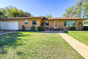 1001 S E 3rd St, Knox City, TX 79529 - Photo 2