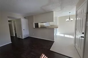 620 Race St, Crowley, TX 76036 - Photo 2