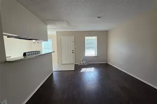 620 Race St, Crowley, TX 76036 - Photo 10