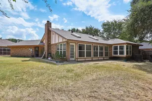 2417 Meadow Ct, Bedford, TX 76021 - Photo 32