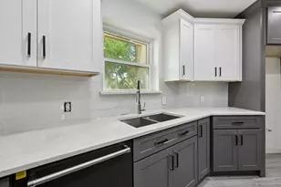 2417 Meadow Ct, Bedford, TX 76021 - Photo 12