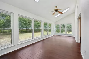 2417 Meadow Ct, Bedford, TX 76021 - Photo 12