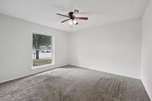 2417 Meadow Ct, Bedford, TX 76021 - Photo 20