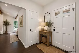 2417 Meadow Ct, Bedford, TX 76021 - Photo 6